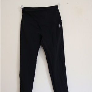 NWOT High Rise 7/8 Length Revelation Leggings FP